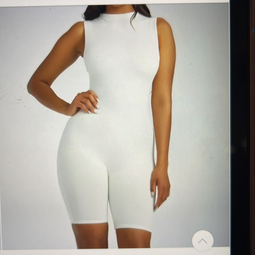 Naked wardrobe NW sleeveless romper